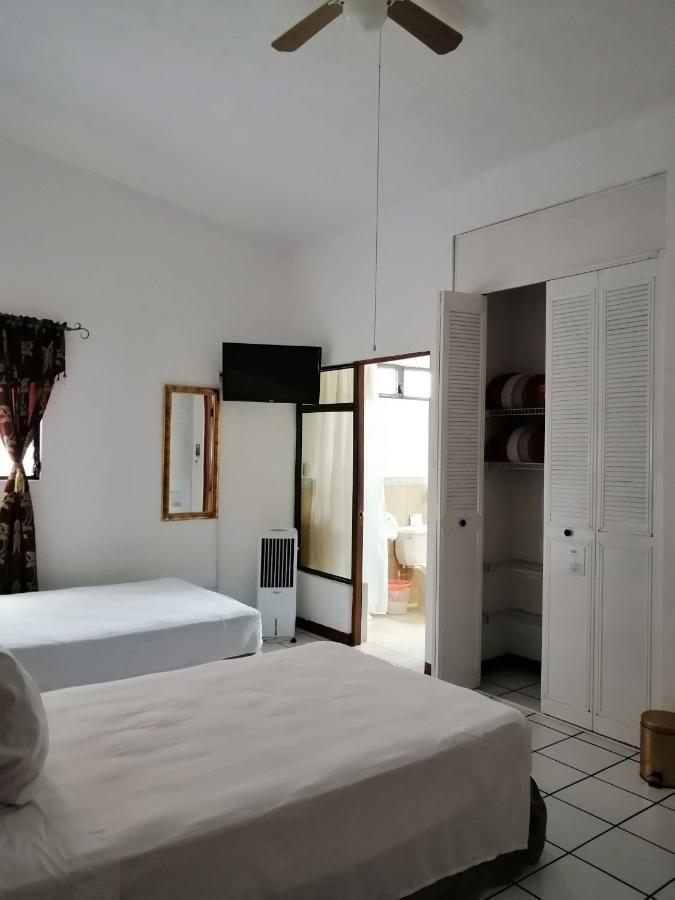 Novohostal B&B Guatemala City Bagian luar foto