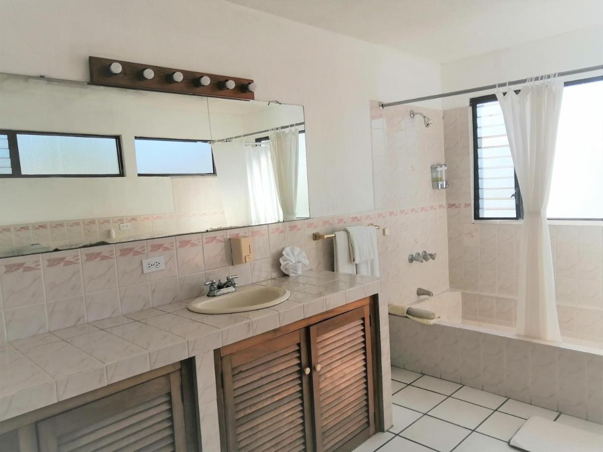 Novohostal B&B Guatemala City Bagian luar foto