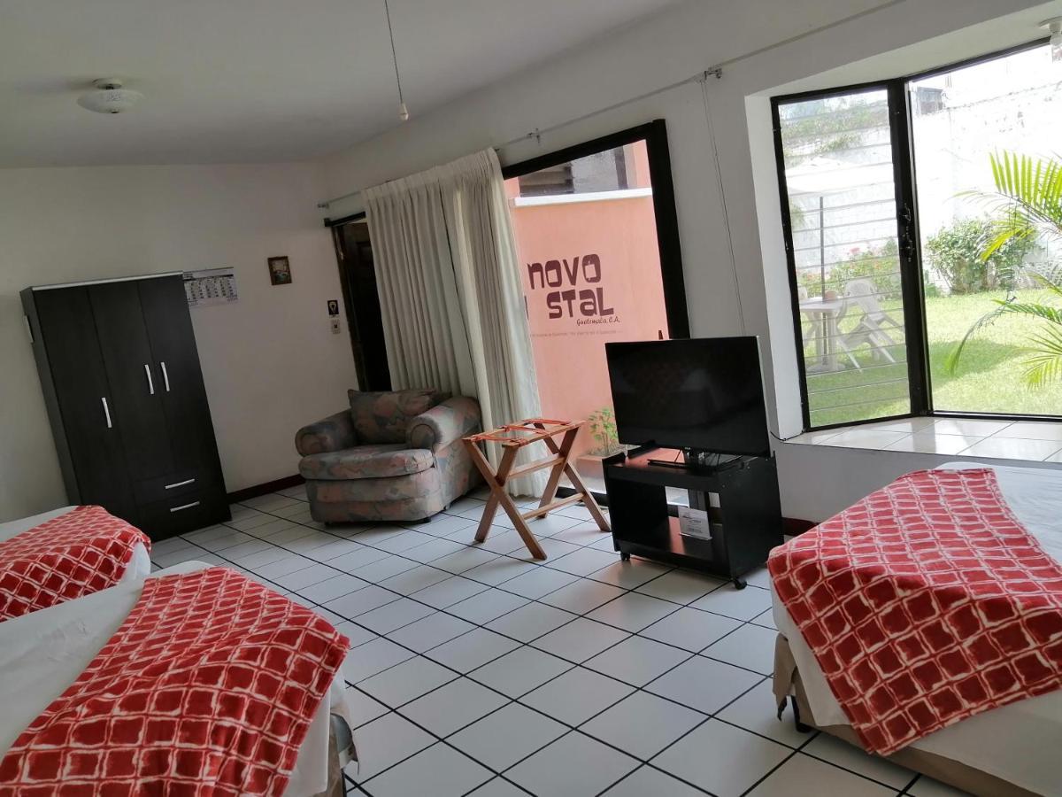 Novohostal B&B Guatemala City Bagian luar foto