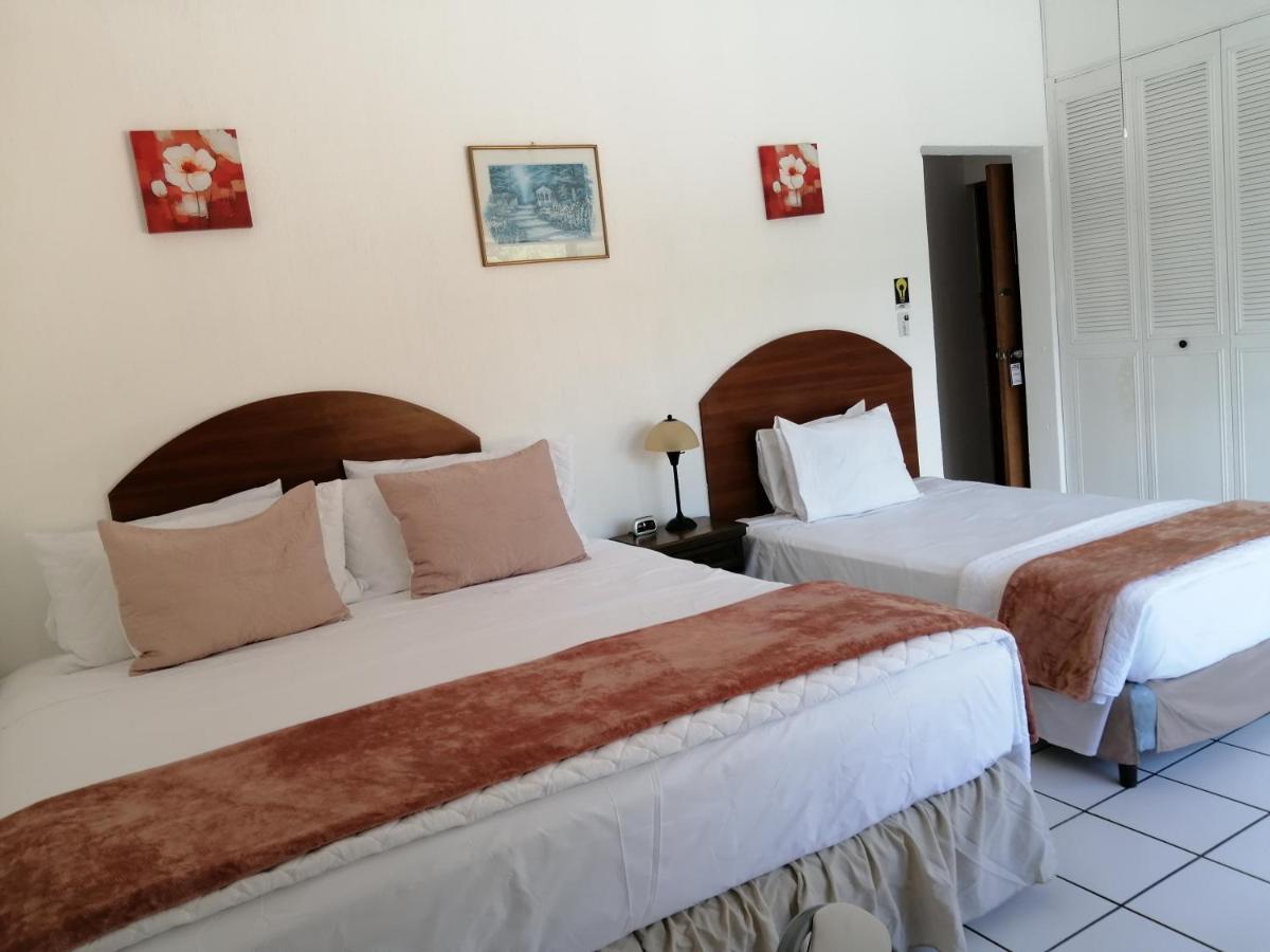 Novohostal B&B Guatemala City Bagian luar foto