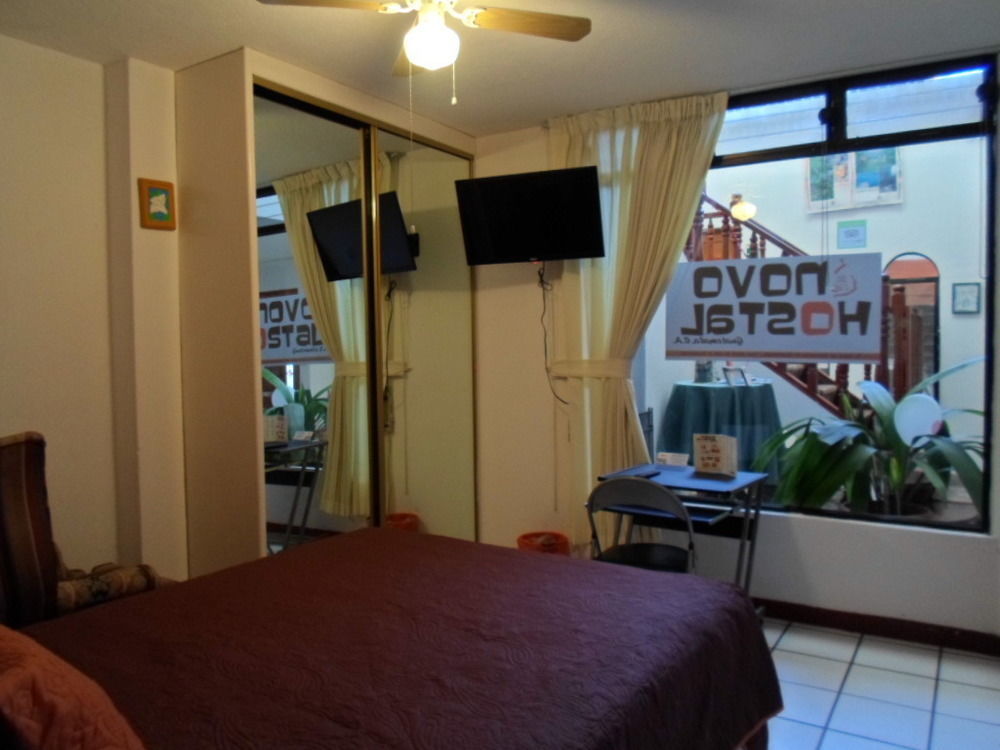 Novohostal B&B Guatemala City Bagian luar foto