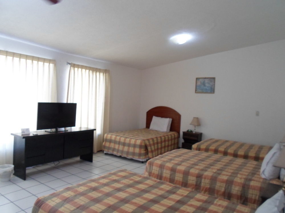 Novohostal B&B Guatemala City Bagian luar foto